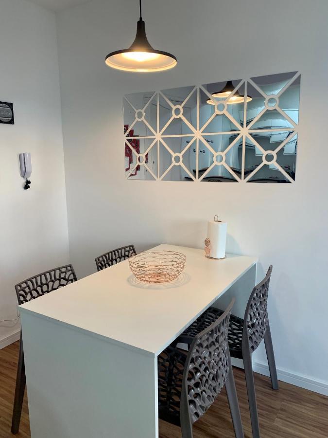 707- Apartamento Encantador, Amplo E Decorado, Quarto, Sala, Cozinha, Mobiliario Moderno, Cozinha Completa Com Utensilios , Excelente Vista Da Cidade E Localizacao Privelegiada No Bairro Bigorrilho Куритиба Экстерьер фото
